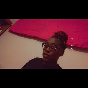 Meet your Posher, Leah